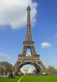Visite guidée des coulisses de la Tour Eiffel. Le dimanche 11 octobre 2015 à Paris. Paris.  15H00